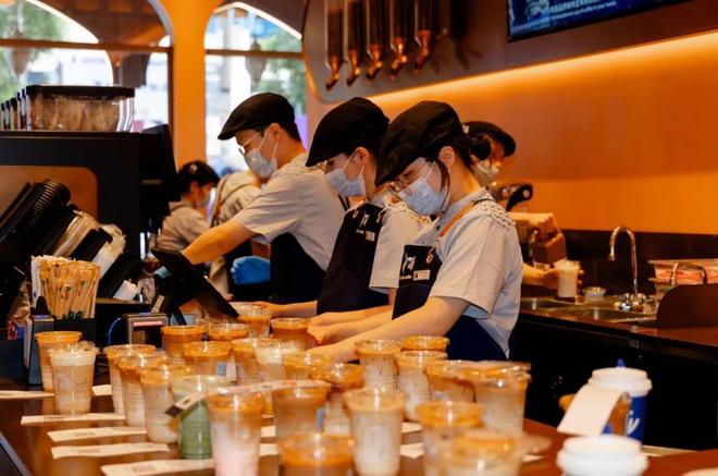 牌瑞幸驱动的“中国创新咖啡文化”不朽情缘试玩网站把“首创”打成招(图5) 牌瑞幸驱动的“中国创新咖啡文化”不朽情缘试玩网站把“首创”打成招(图5)